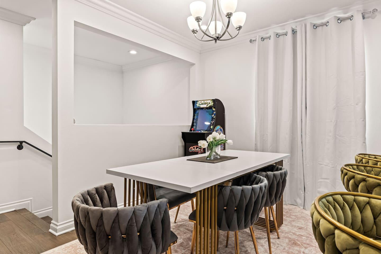 Luxury home in the heart of LA (discounted rate)