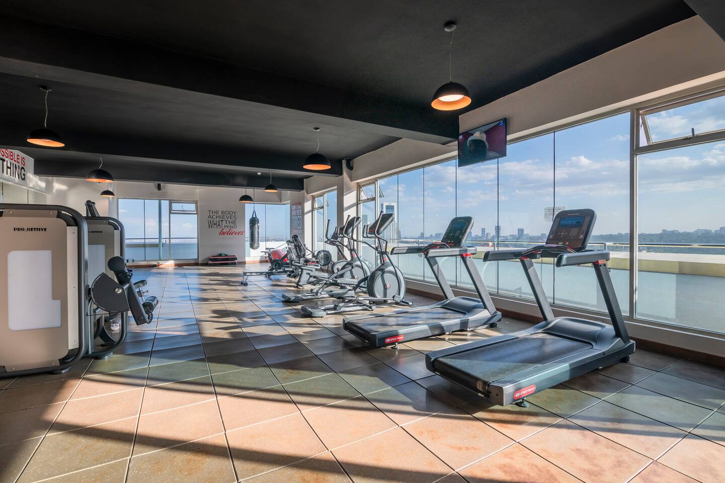 El Mufasa Skynest | 2BR with AC, pool & gym