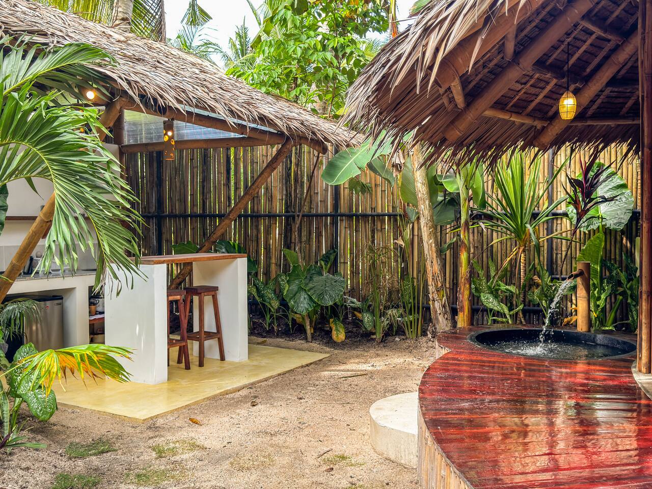 The Bamboo Shell · Cute & Romantic, Near the beach