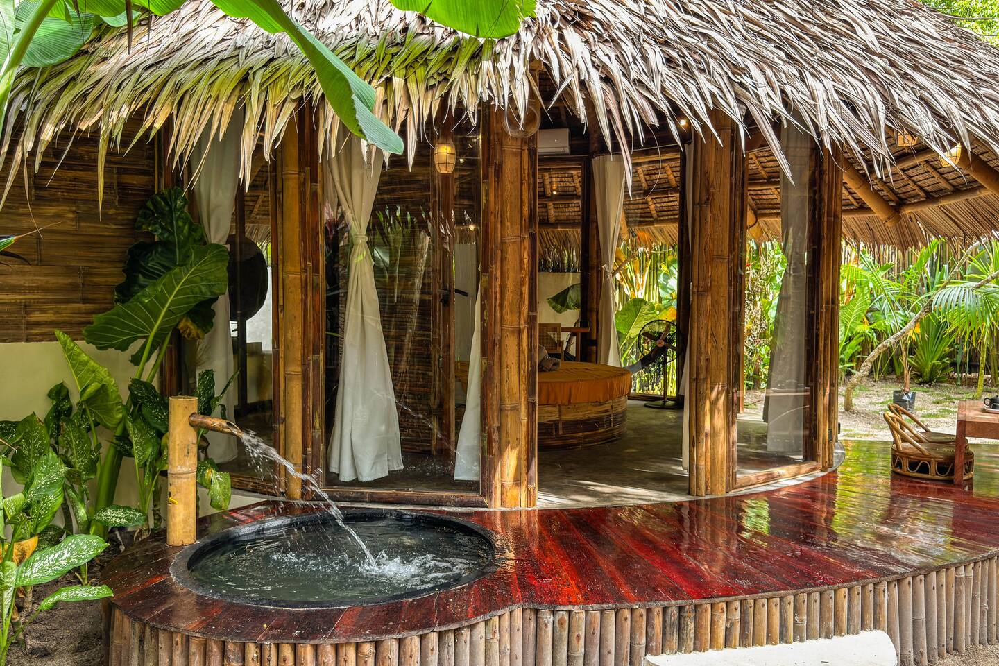 The Bamboo Shell · Cute & Romantic, Near the beach