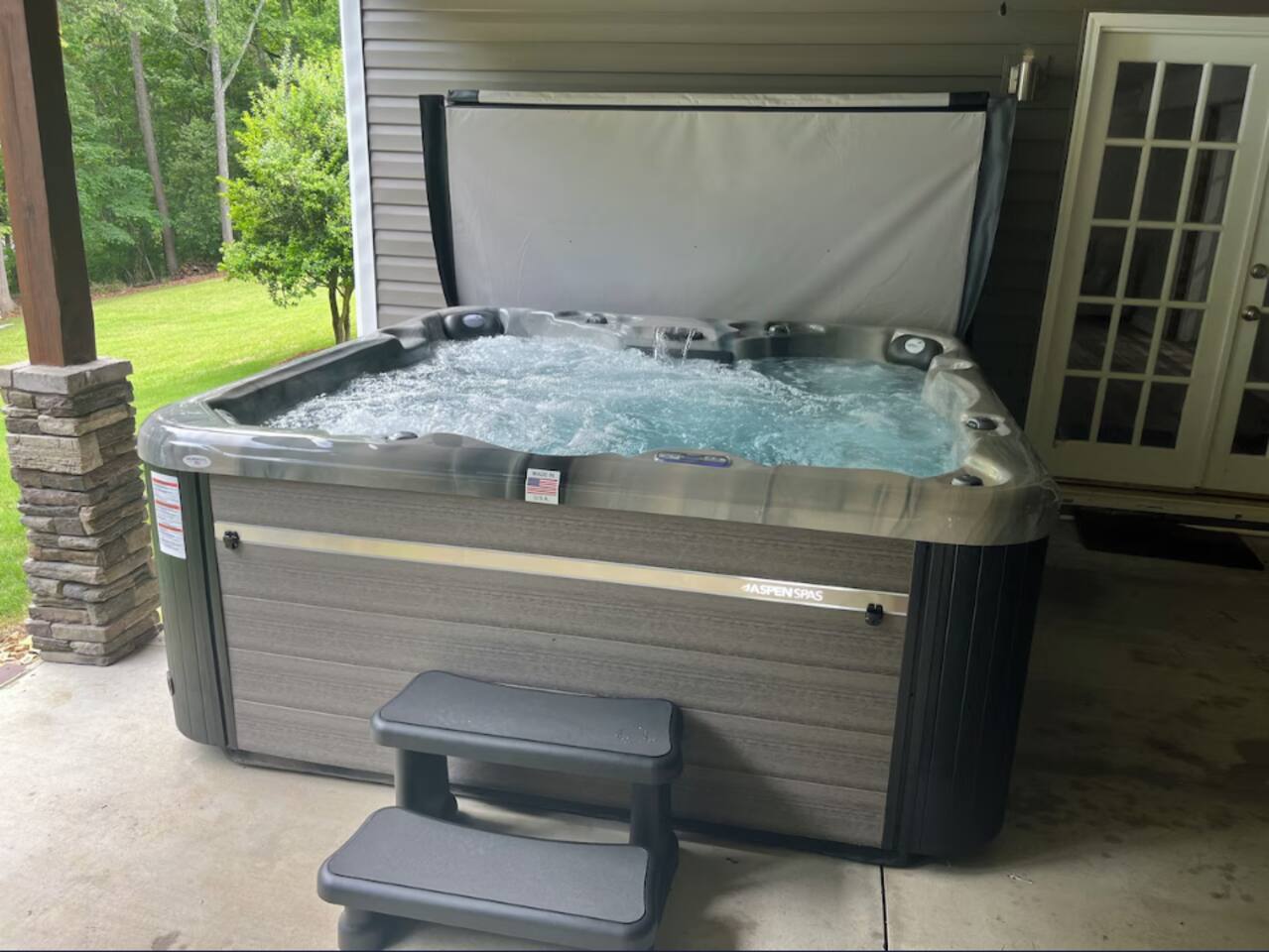 Lake Hartwell 4BR Waterfront Dock Hot Tub GameRoom