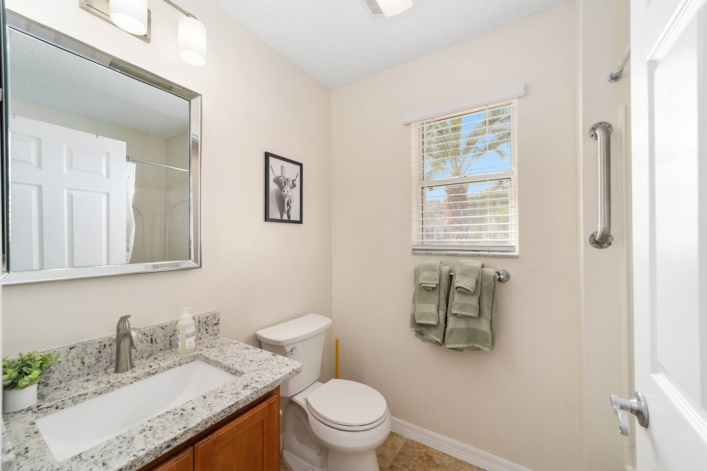 Villages Villa | Prime Location + Fenced Yard