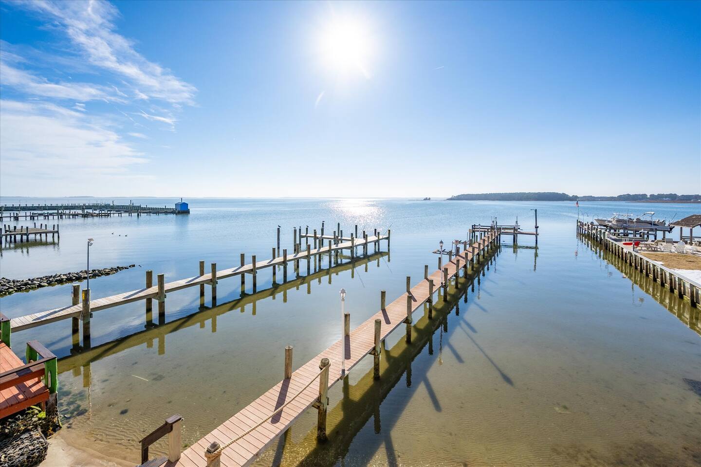 Bayfront Townhouse - Endless Views & Private Beach — Dewey Beach — vacation rental
