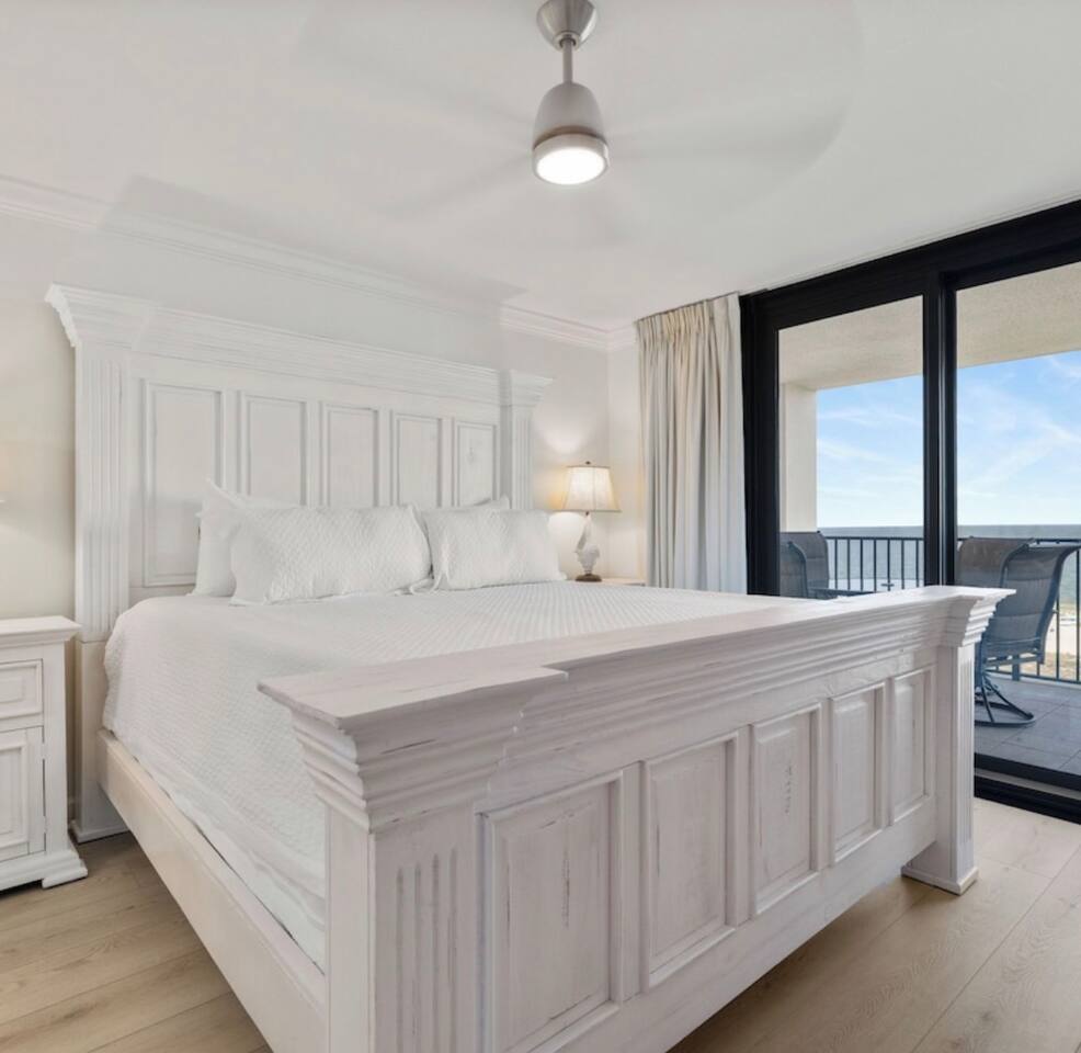 Steps to Beach•SuperHost•Top 1%•In The Heart of OB