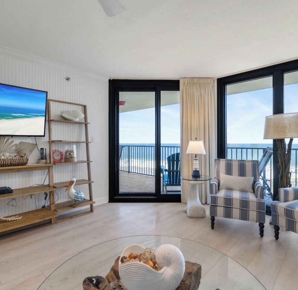 Steps to Beach•SuperHost•Top 1%•In The Heart of OB