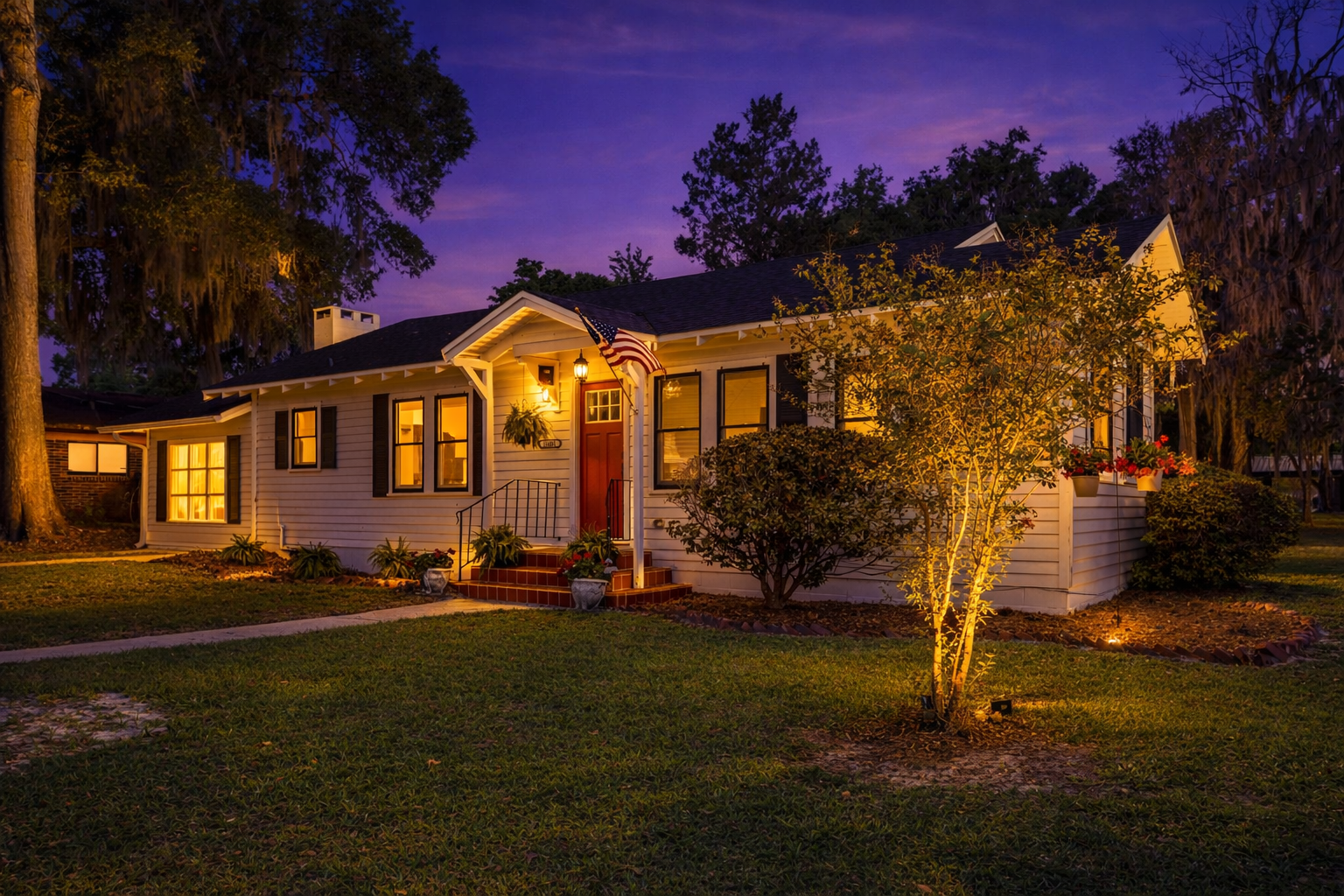 The Conductor’s Cottage — High Springs — vacation rental