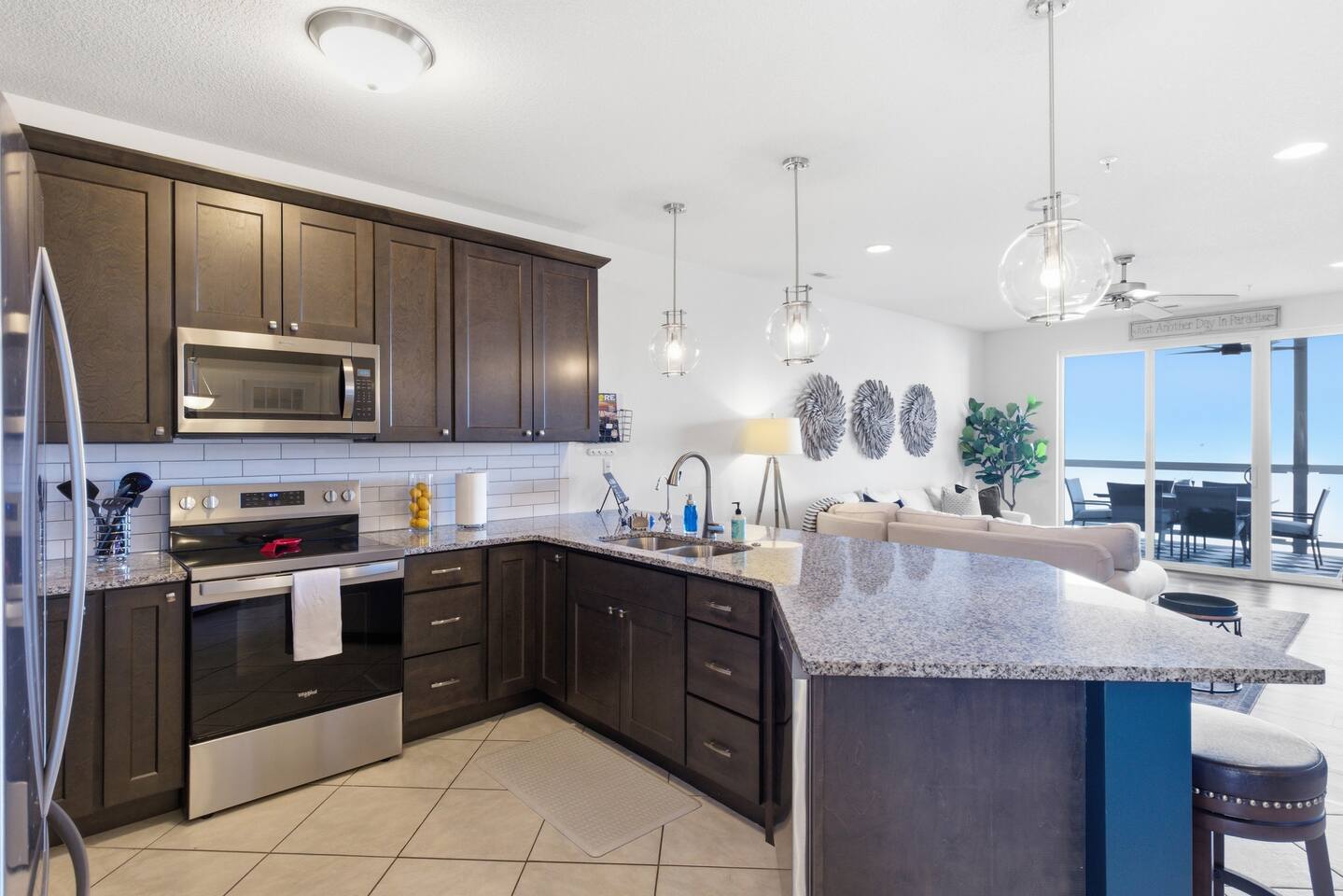 Piece of Paradise at Lands End 3br, 2ba LAKE VIEWS
