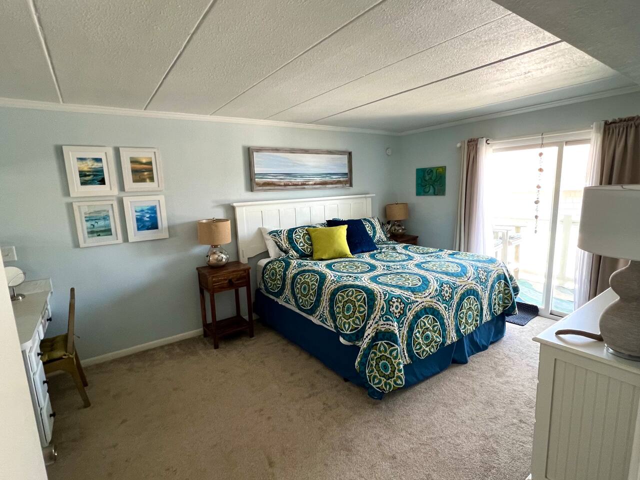 Oceanfront OBX Condo | Pool & Private Balcony