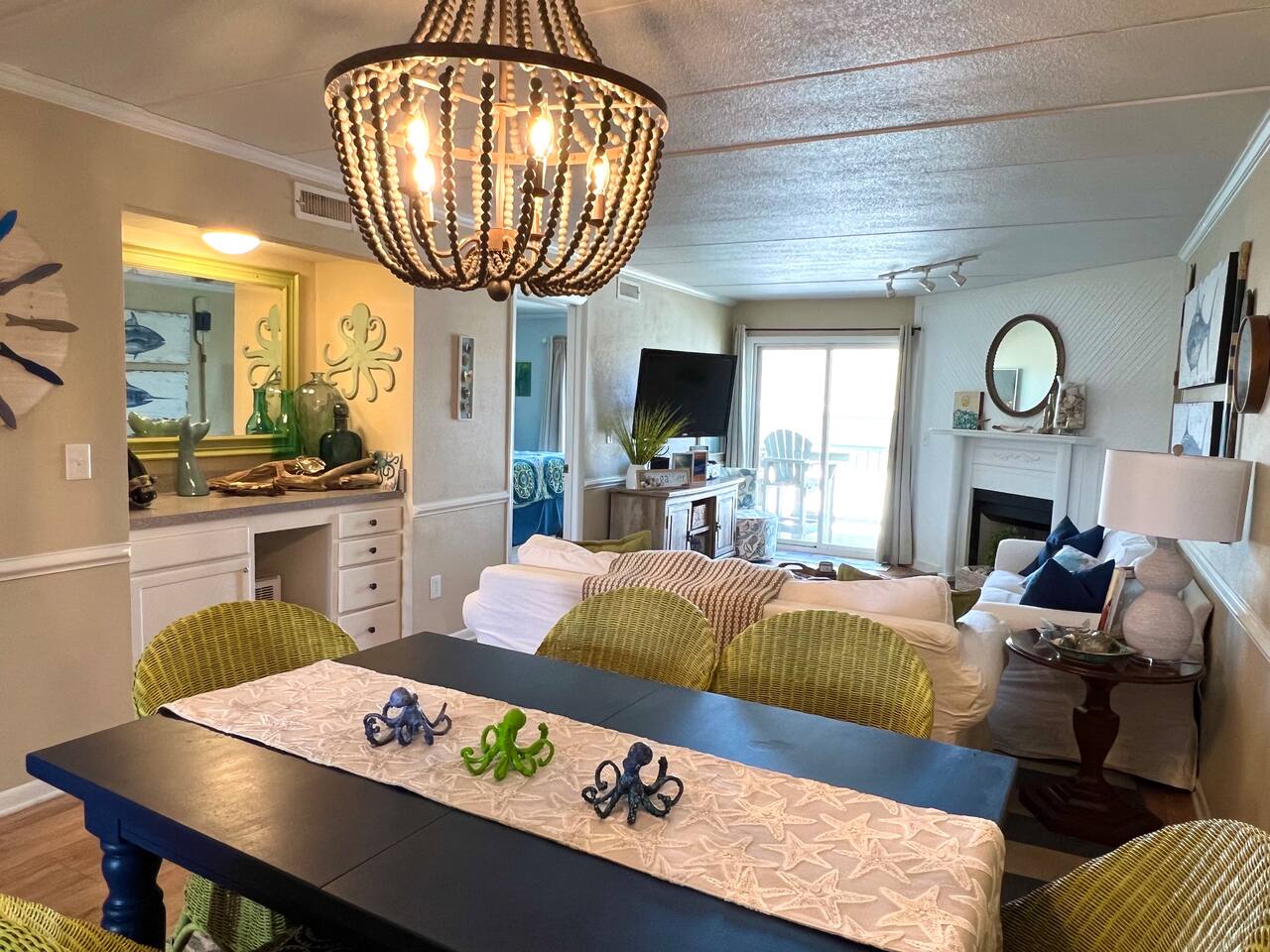 Oceanfront OBX Condo | Pool & Private Balcony