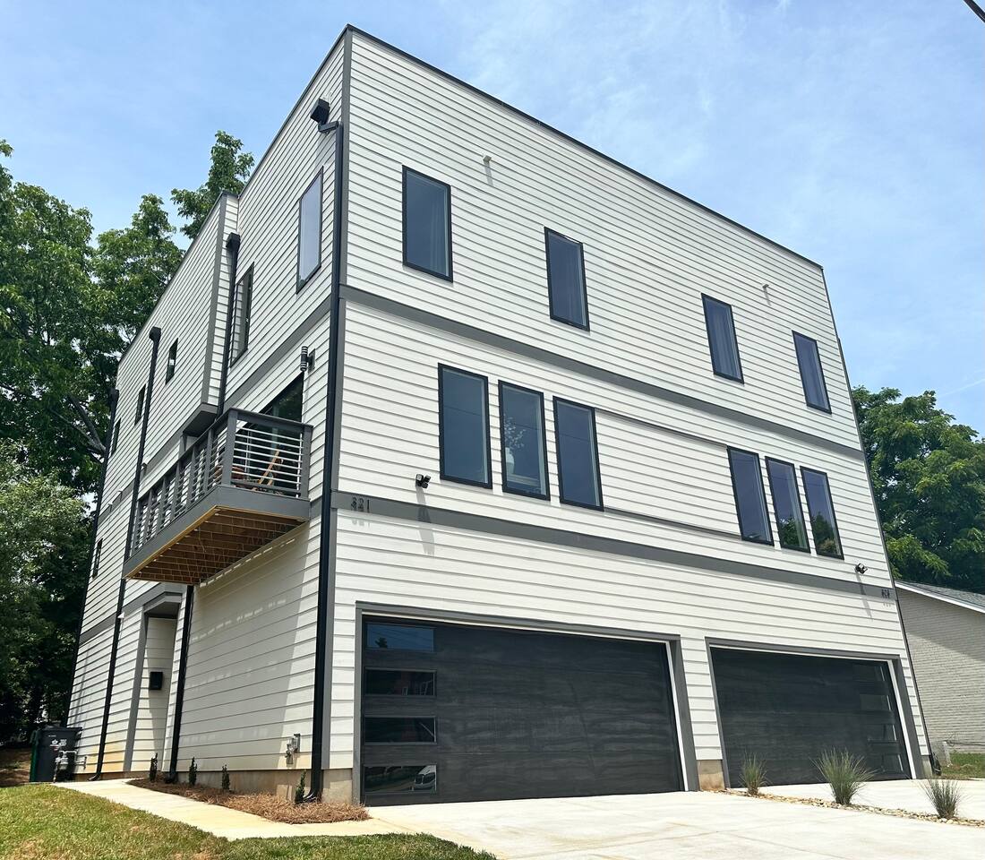 Game Room | Rooftop | Sleeps 16 | Mins to Downtown — Charlotte, NC — vacation rental