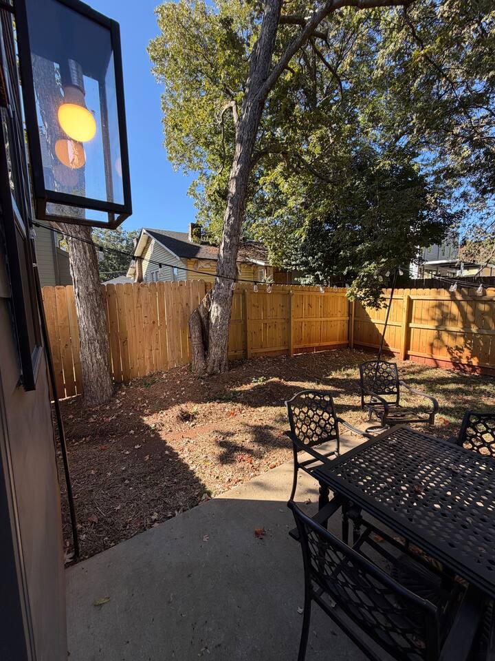 5 Min to Uptown CLT | Game Room | Patio | Sleeps 6