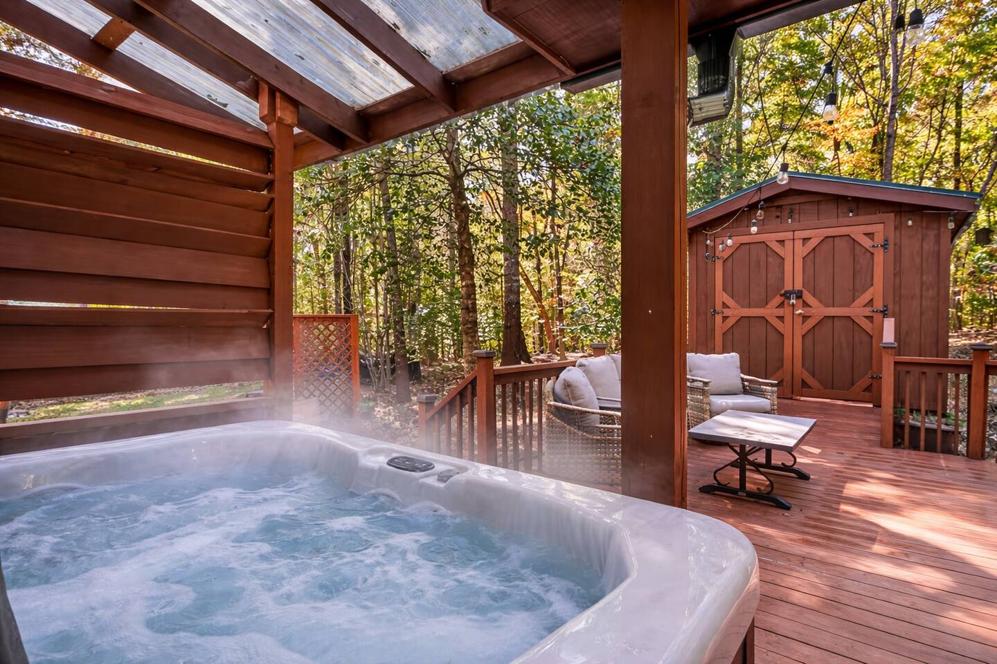 Cozy Hot Tub Cabin • Fire Pit • Near Blue Ridge
