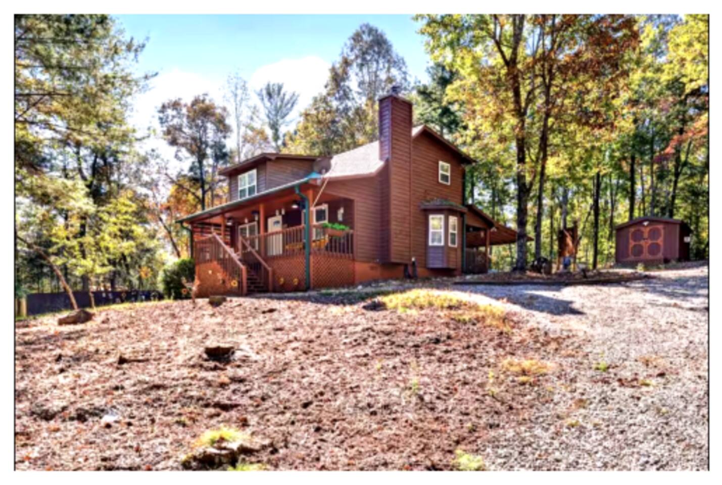 Cozy Hot Tub Cabin • Fire Pit • Near Blue Ridge — Blairsville, GA — vacation rental