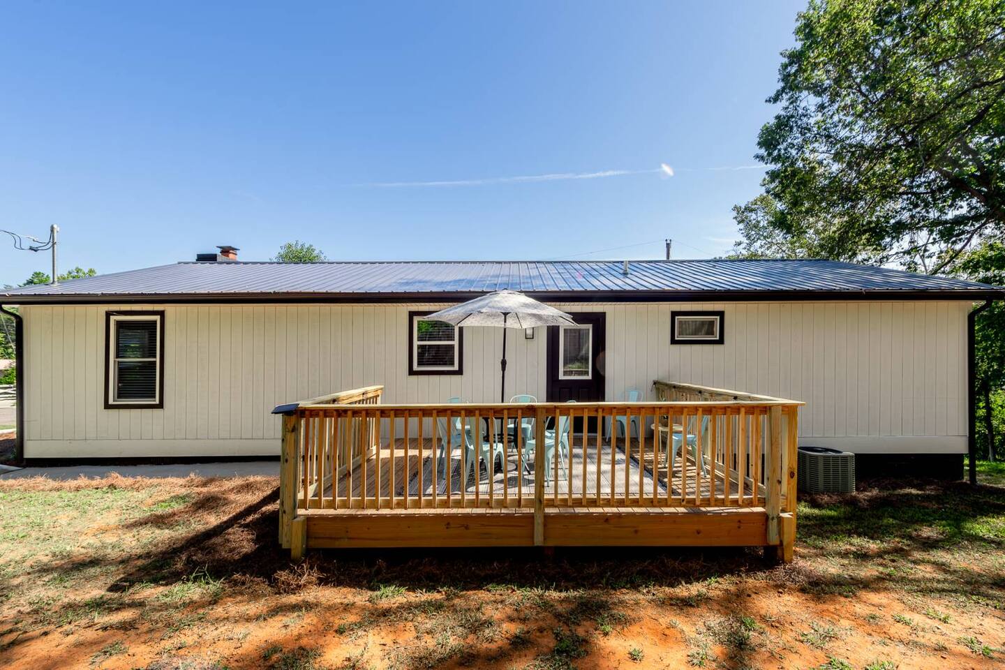 Southside Appeal - 15 Min from Downtown Knoxville!