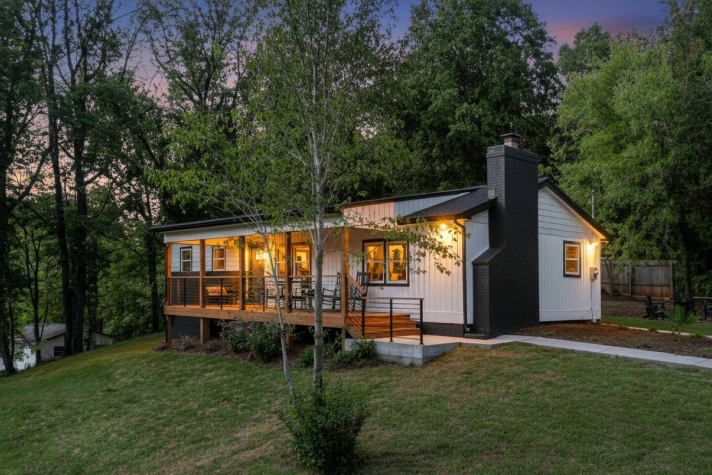 Southside Appeal - 15 Min from Downtown Knoxville! — Knoxville — vacation rental