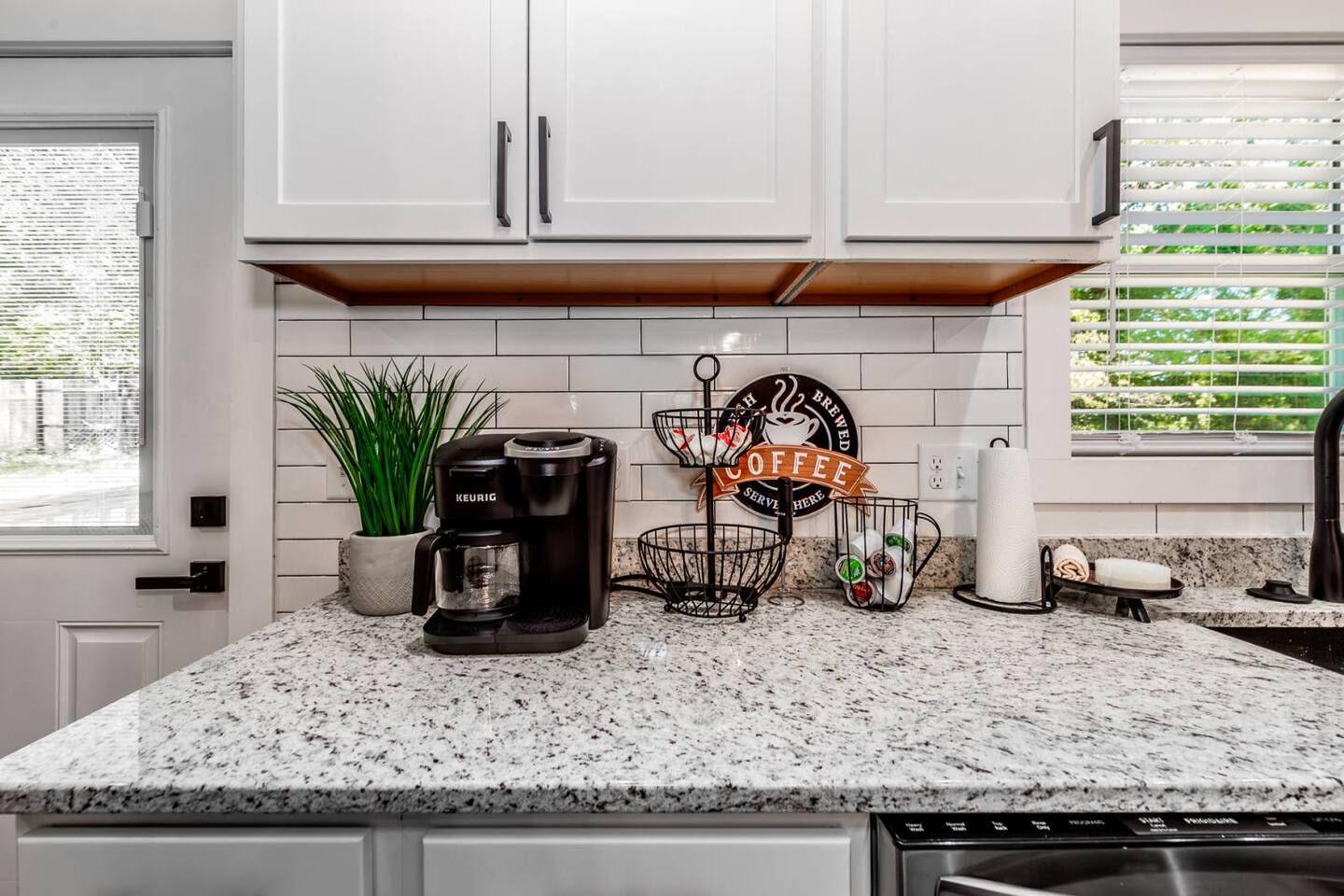Southside Appeal - 15 Min from Downtown Knoxville!