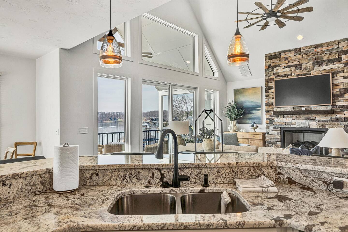 LuxuryLakeFront-5 bedrooms-Game Room-Private Dock