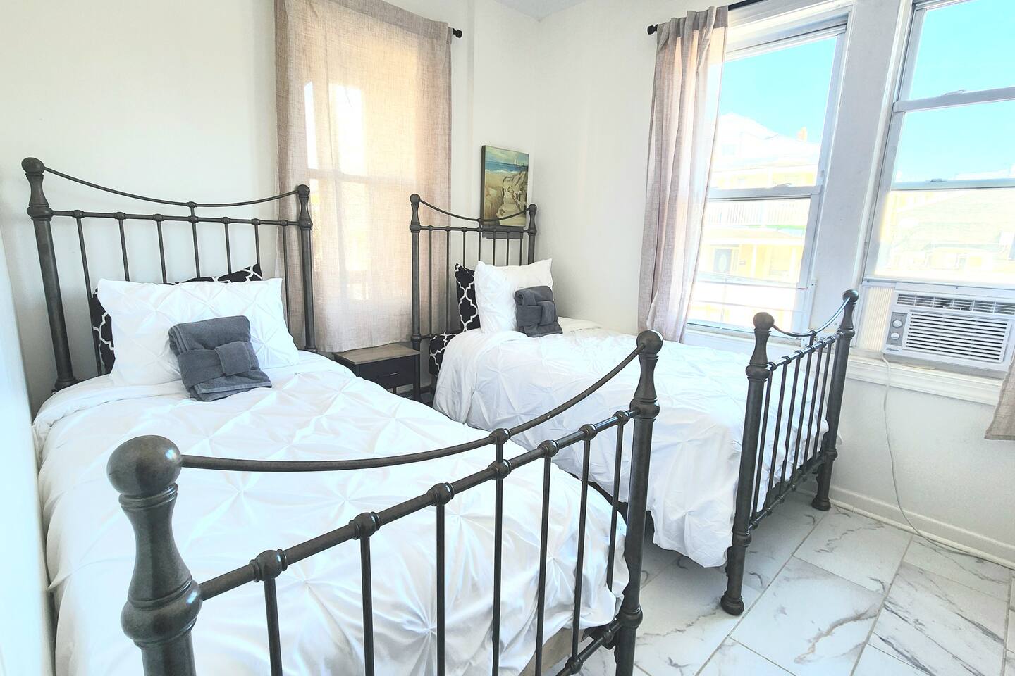 Sunshine Suite 2 - Cozy 2BR Near Beach & Boardwalk