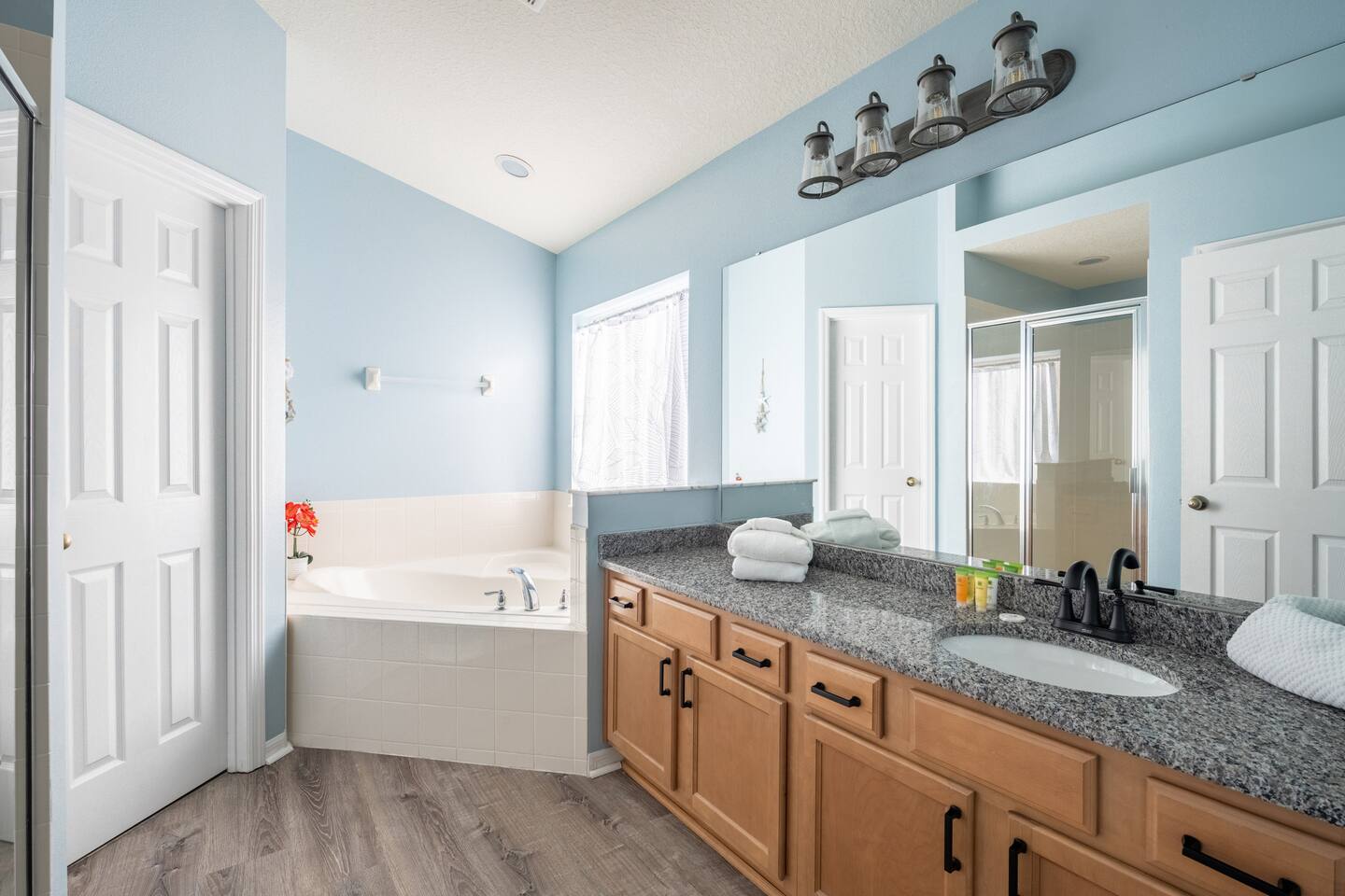 *Disney Home* Heated Priv Pool/Spa 7beds, Arcade!