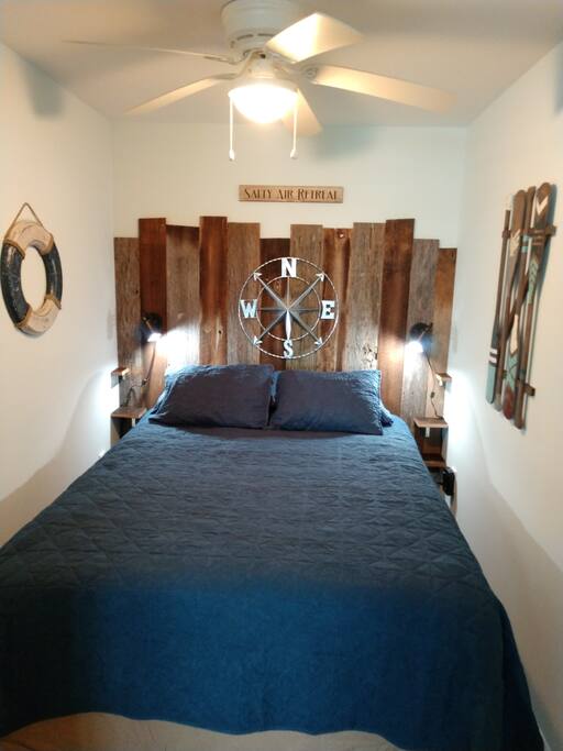 OS152 WiFi, steps to the beach, pool, w/d on-site