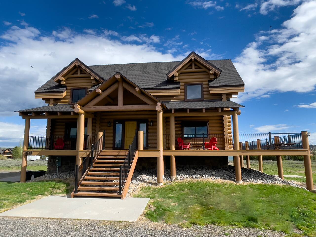 Moose Meadow Lodge near Yellowstone - Sleeps 15