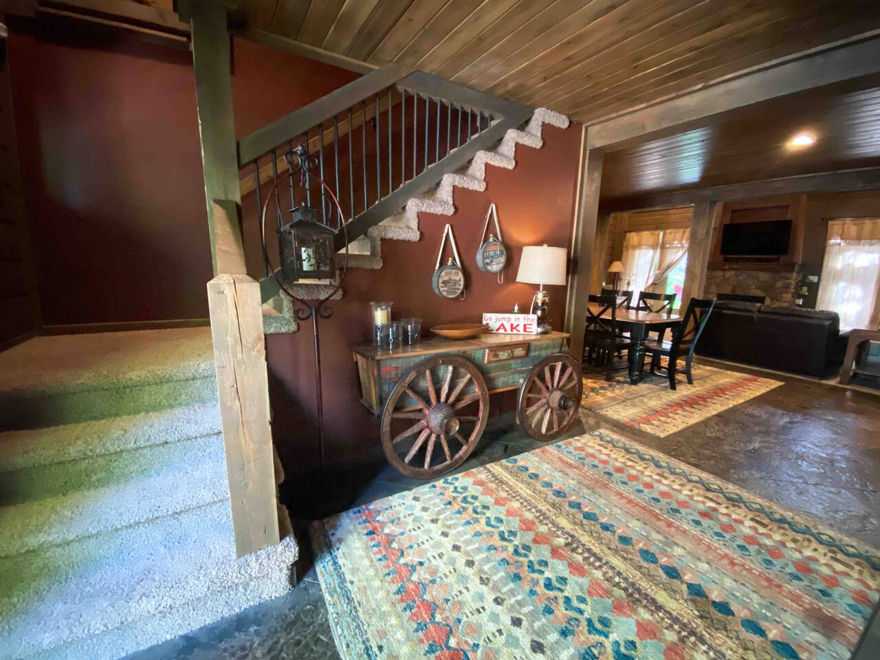 Lazy Daze Lodge on Bill's Island near Yellowstone