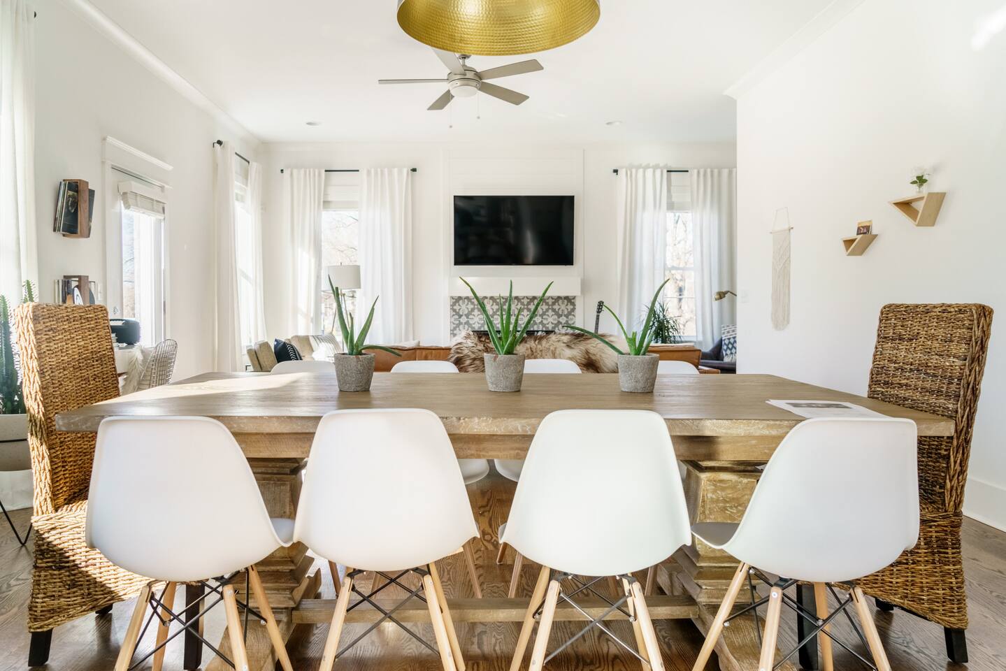 ★INSPIRE HOUSE★ Chic Urban Townhouse with City View Terrace with lights + 9 bds
