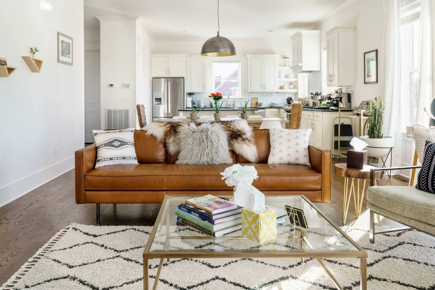 ★INSPIRE HOUSE★ Chic Urban Townhouse with City View Terrace with lights + 9 bds