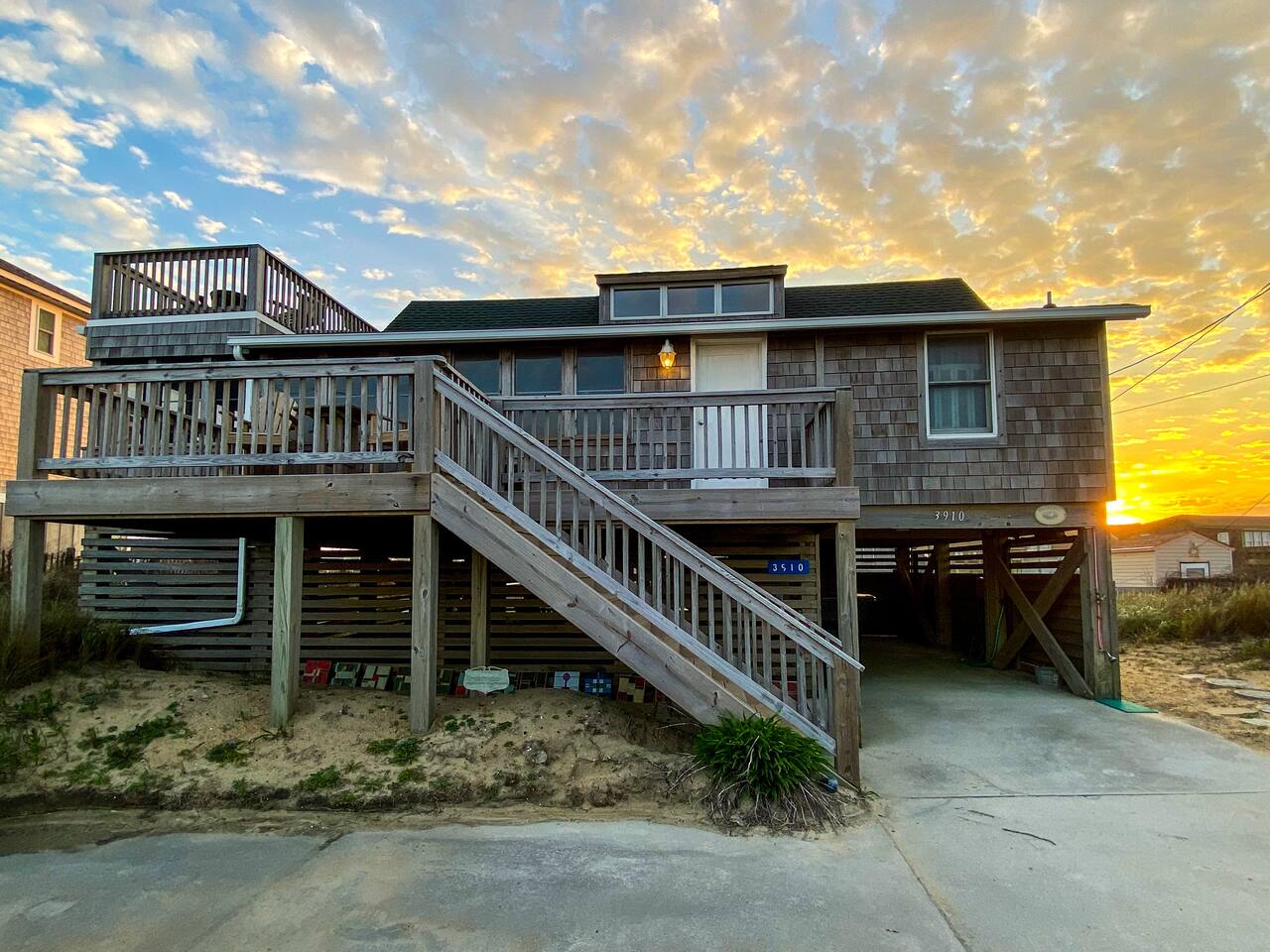 Serendipity OBX: Oceanside Cottage on the Beach Rd — Kitty Hawk — vacation rental