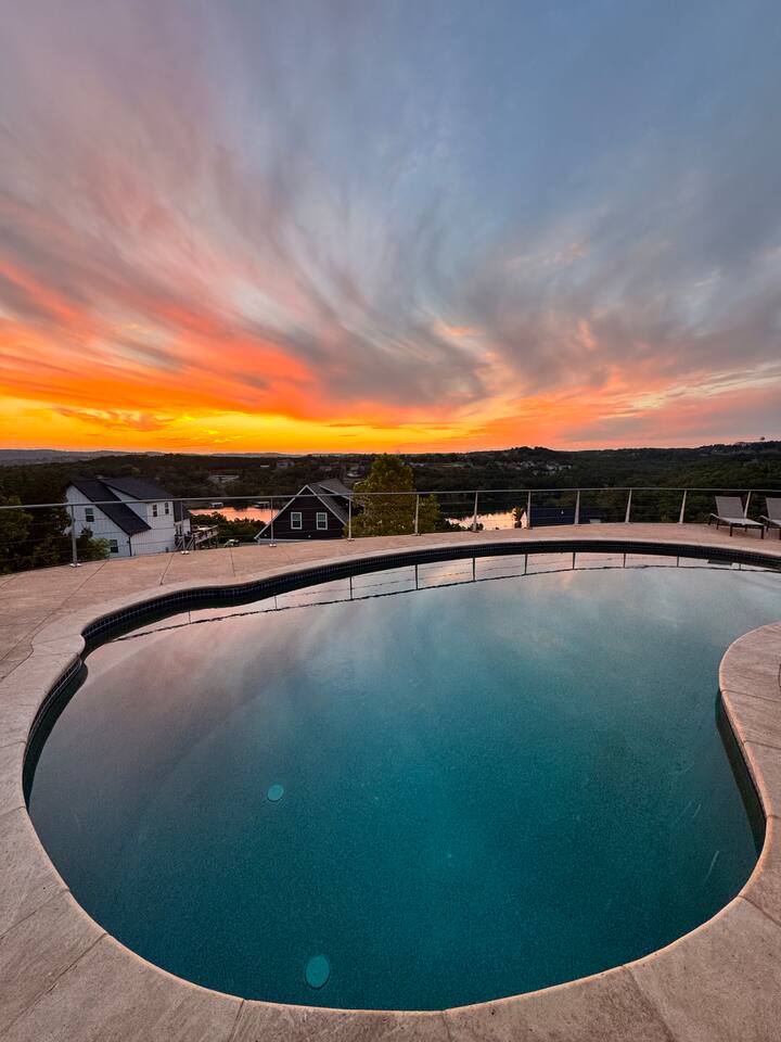 Lakeview! Private Pool, Grill, Game Room, Porch! — Branson — vacation rental