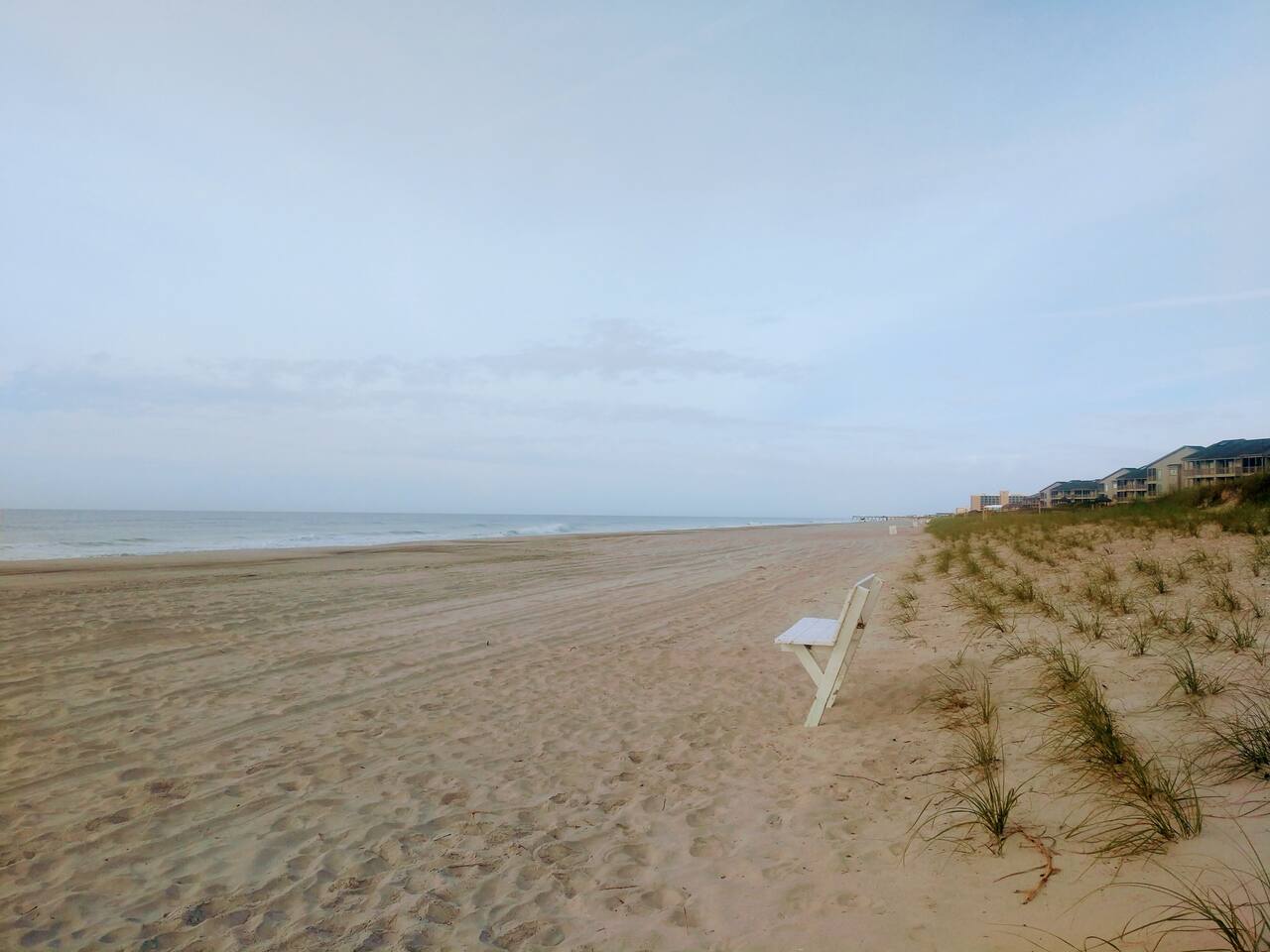 BS234 Sound view, pool, 3 minute walk to the beach