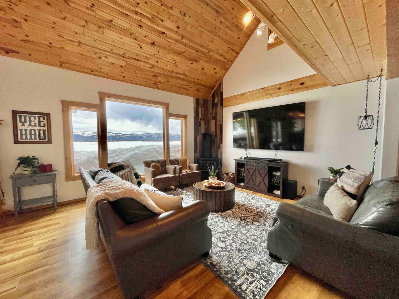 Black Bear Meadows - 22 miles to West Yellowstone! — Island Park — vacation rental
