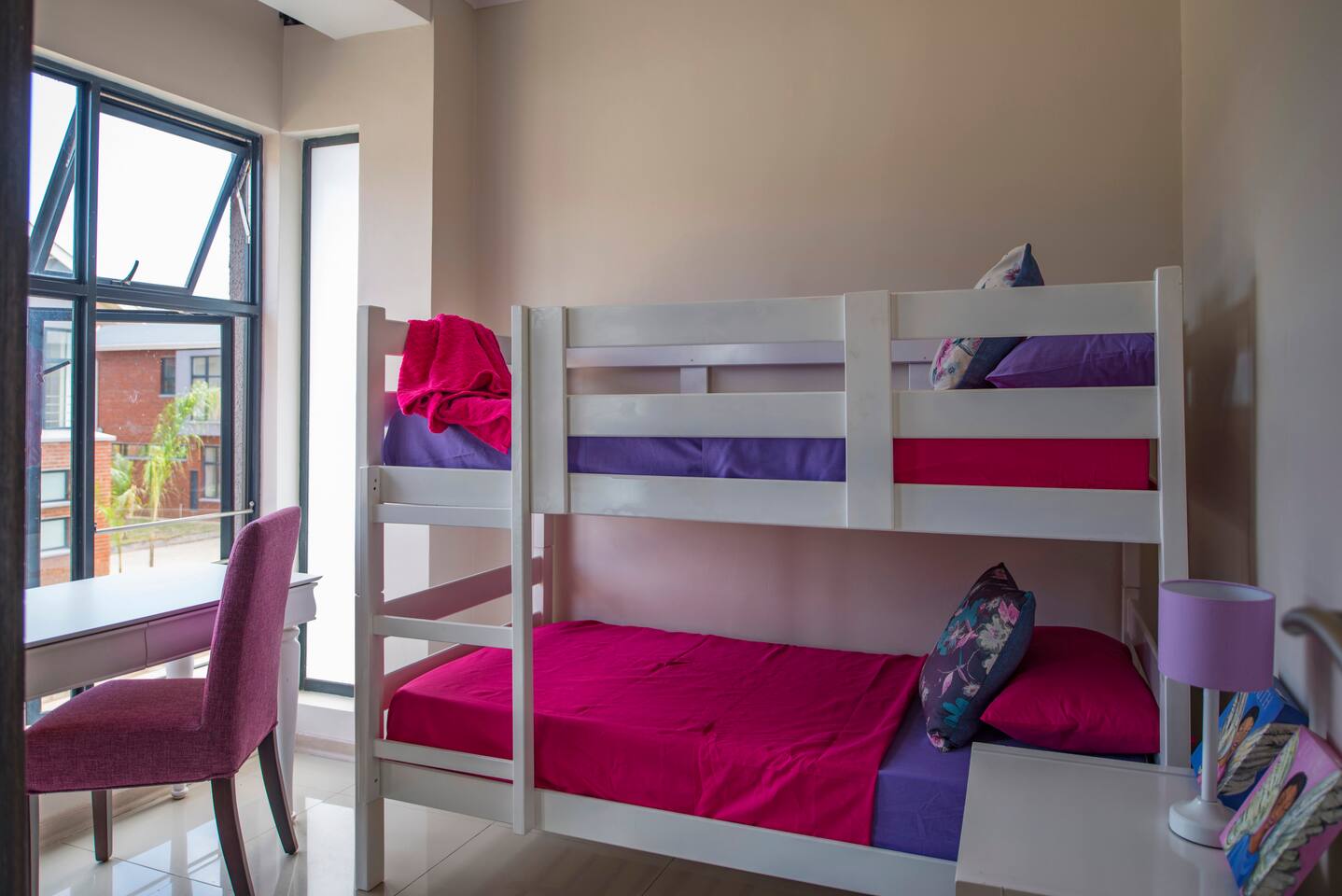 5* Modern 6 sleeper apartment Harare, 24h security