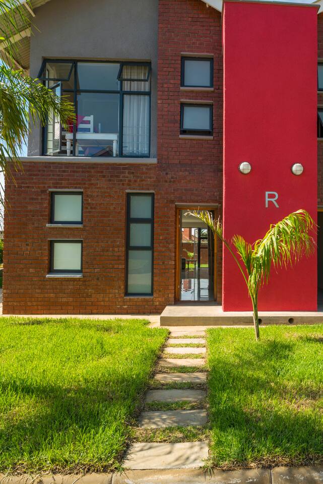 5* Modern 6 sleeper apartment Harare, 24h security