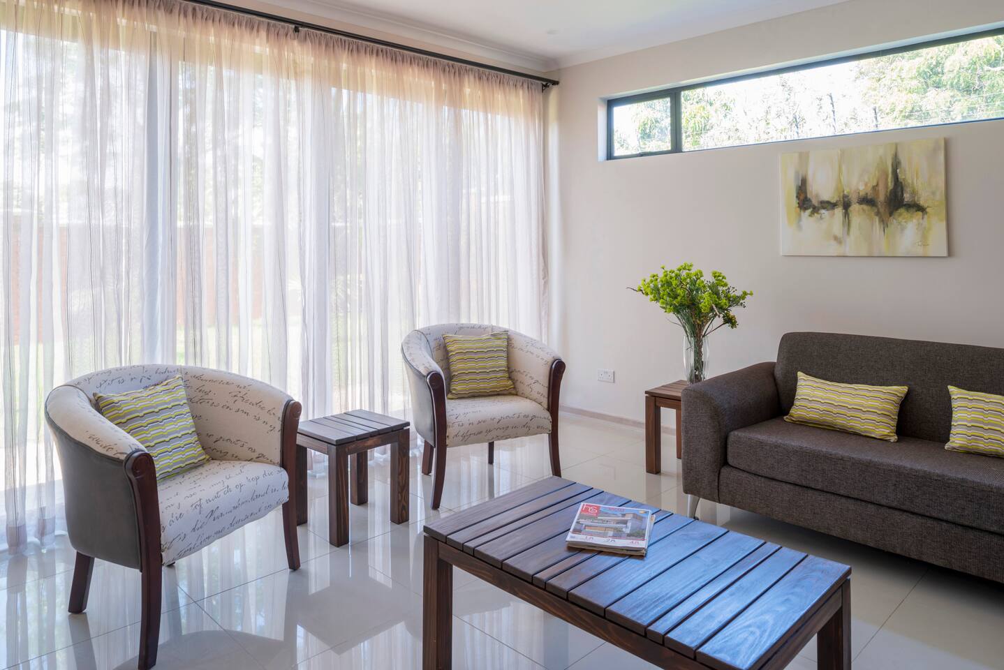 5* Modern 6 sleeper apartment Harare, 24h security