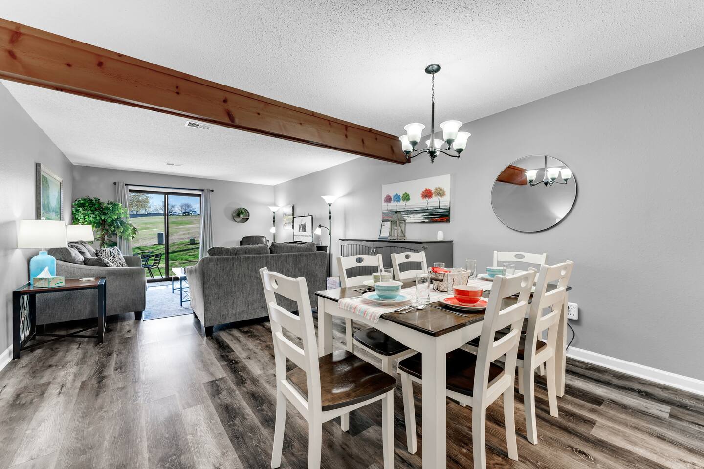Walk in Golf Condo/Htd Pool/Hot Tub/Lake Access!