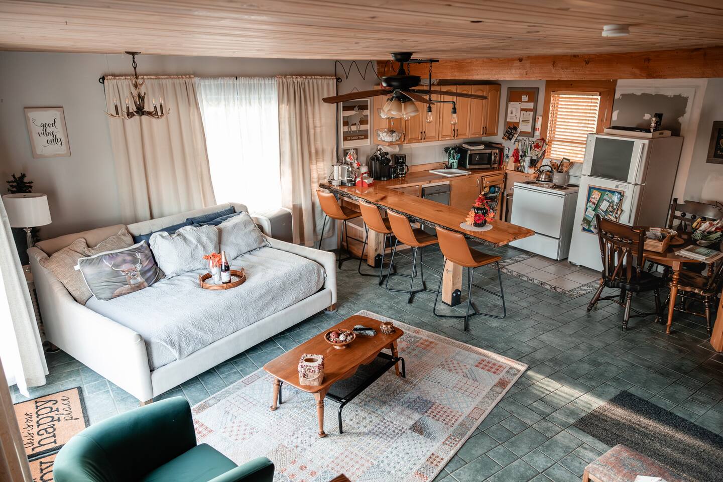 The Cottage at Applebrook Mountain Views