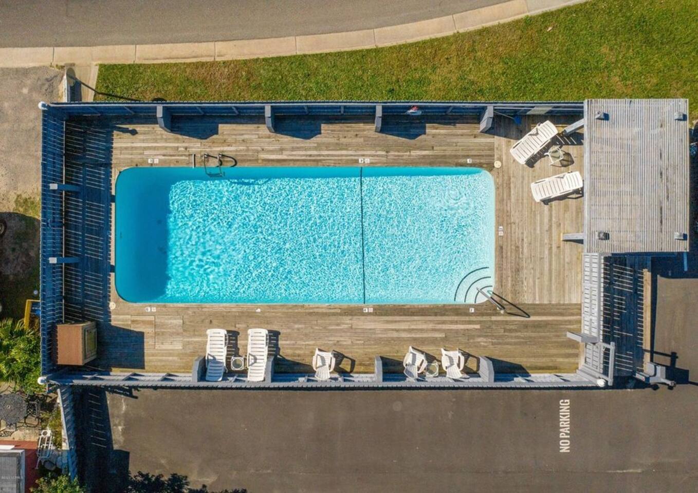 Bright Ocean Condo • Pool Access Near Beach