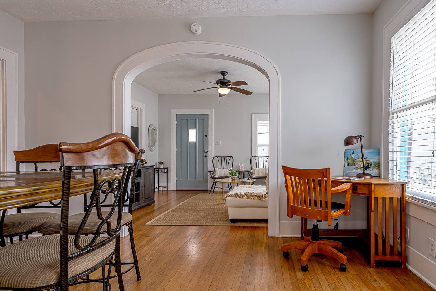 Ocean View Rental Next to Pleasure Pier!