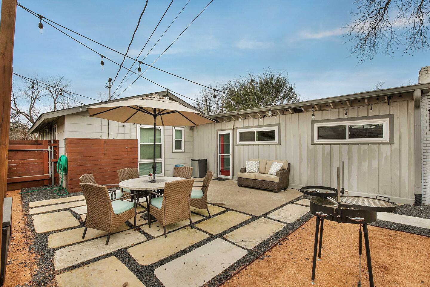 3/2 10 min Downtown Near Restaurants, Pet-Friendly