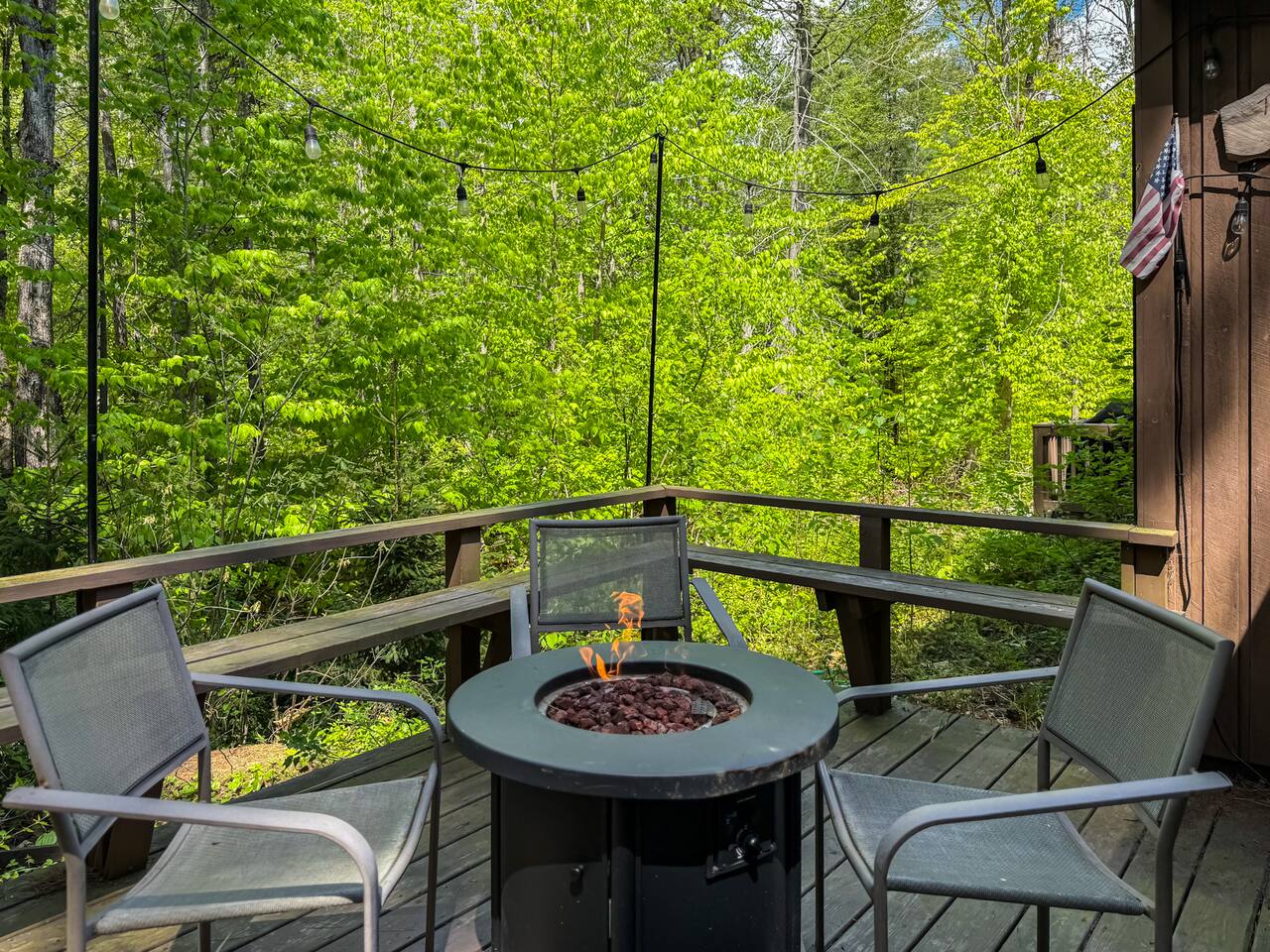 Dog friendly|Large Deck|StoryLand, N. Conway