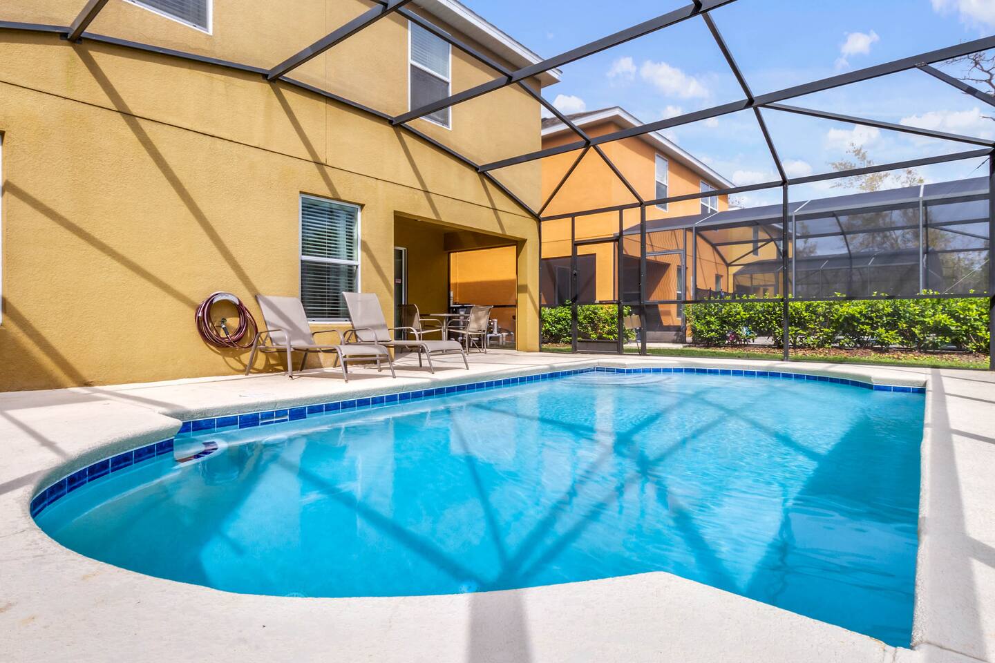 Big Disney Home! Heated Priv Pool-5 Beds Lake View