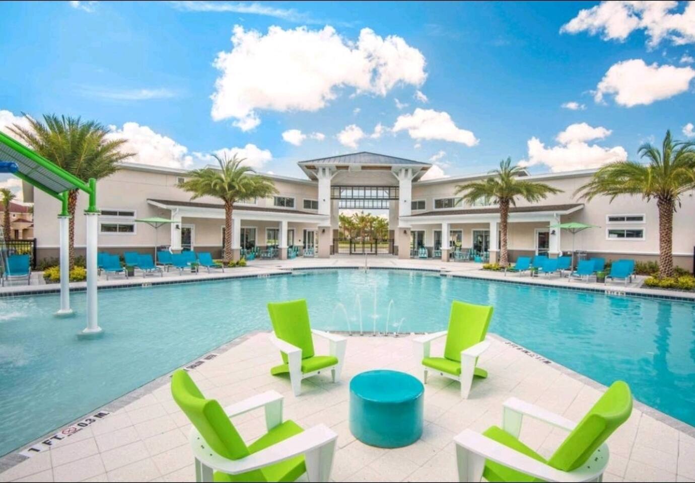 Big Disney Home! Heated Priv Pool-5 Beds Lake View