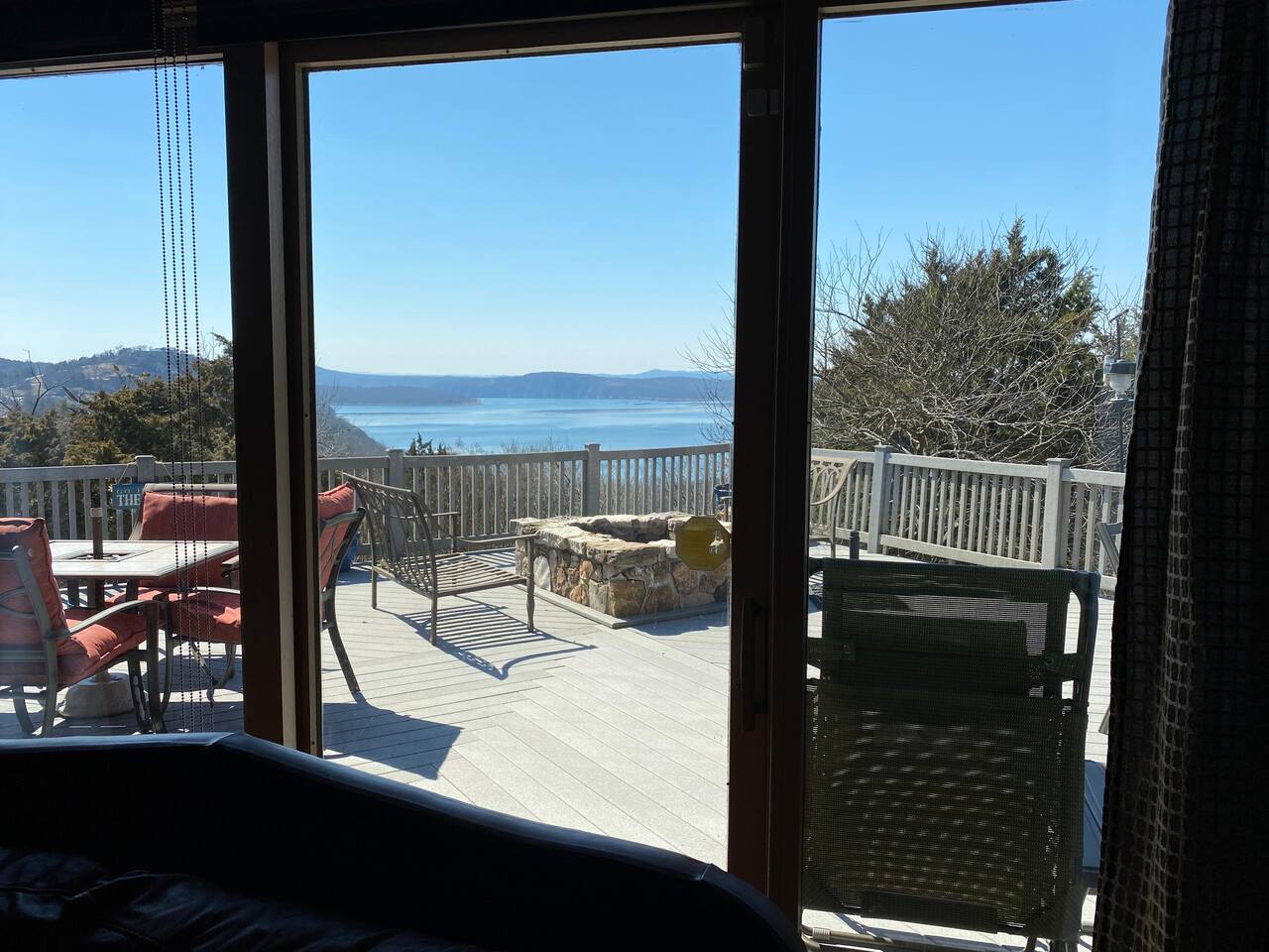 Lakeview 5BR + Private Cottage | Fire Pit