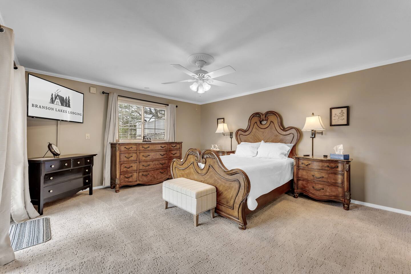 Lakeview 5BR + Private Cottage | Fire Pit