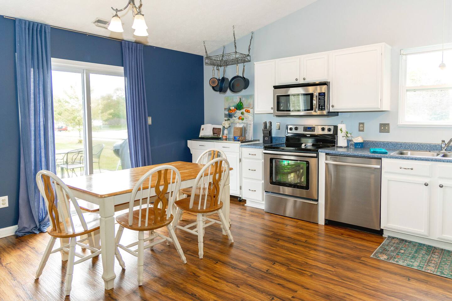 Family Retreat near downtown Westfield