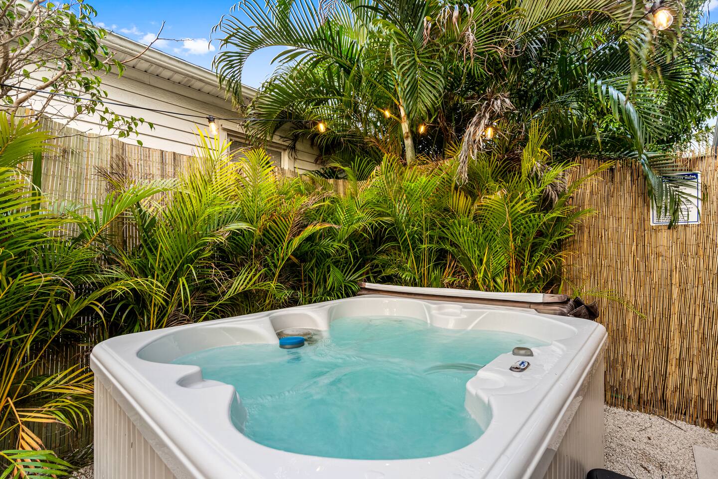 FIFA! Beach Only 1.5mi! Sauna, Cold Plunge, HotTub