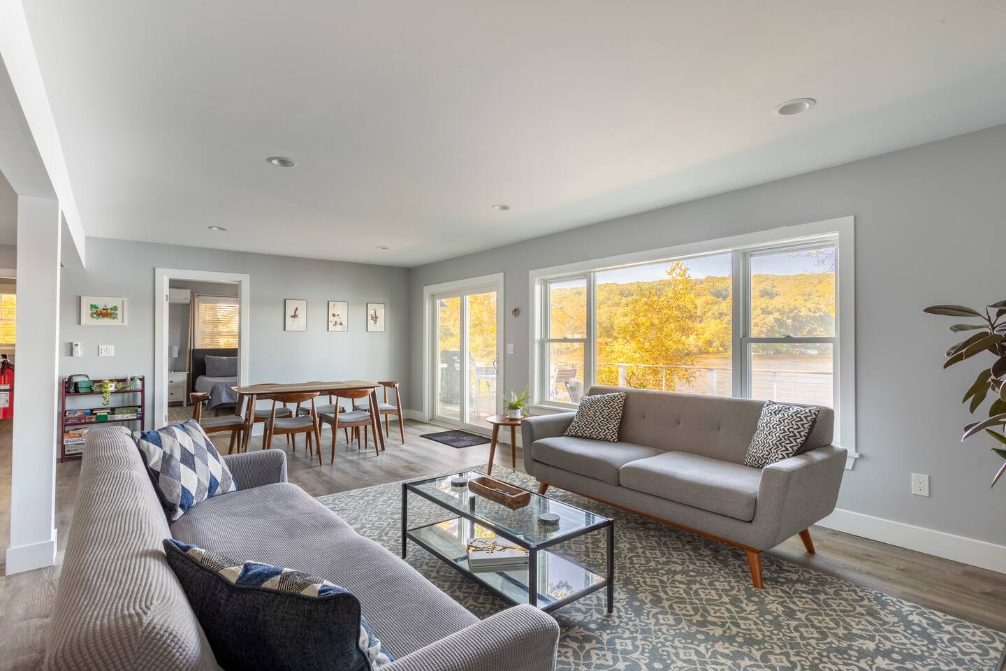 Brand New Direct Lakefront - Panoramic Sunsets