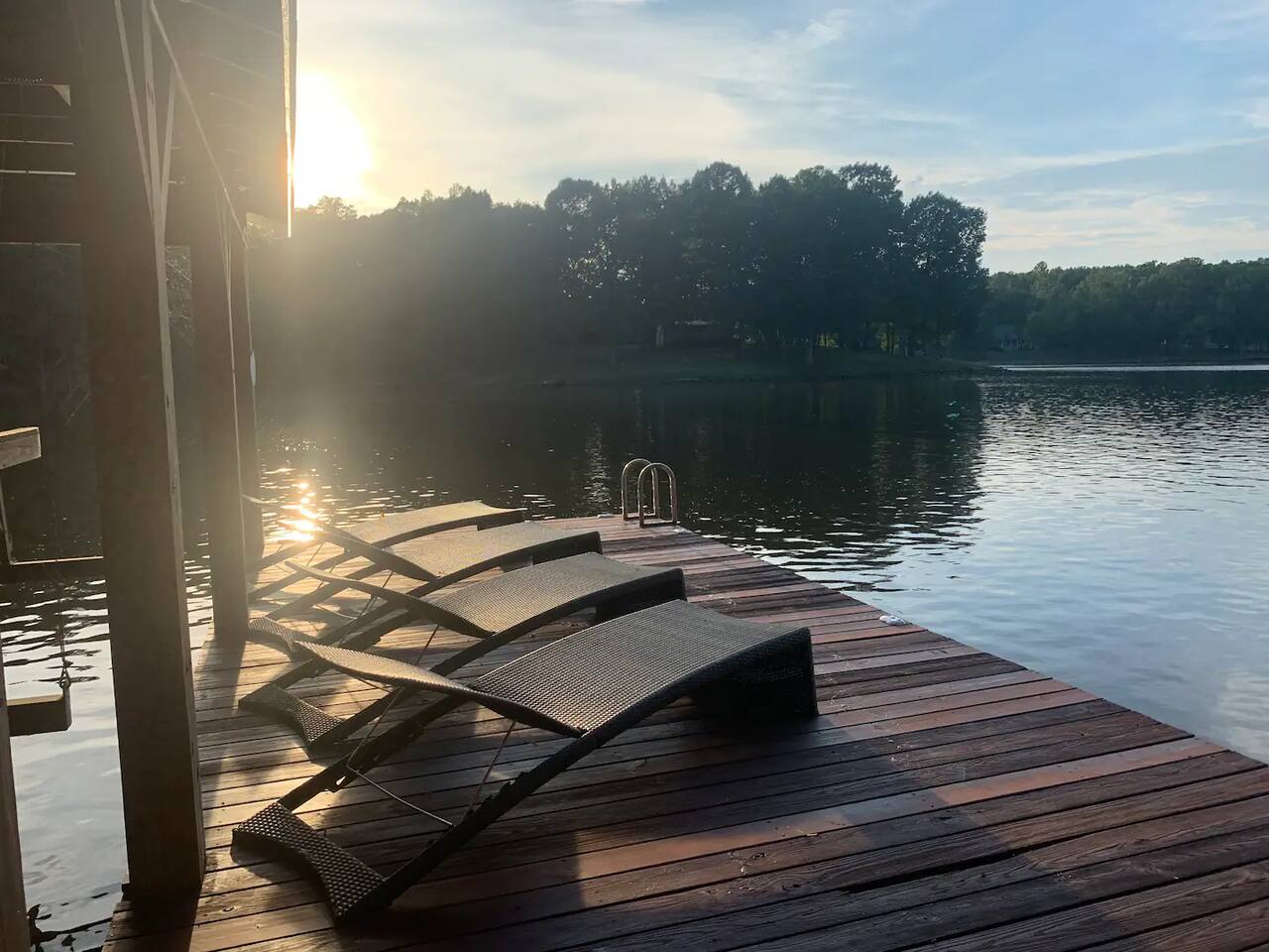 Lake-Front | Hot Tub, Large Dock, Fire-Pit, Deck