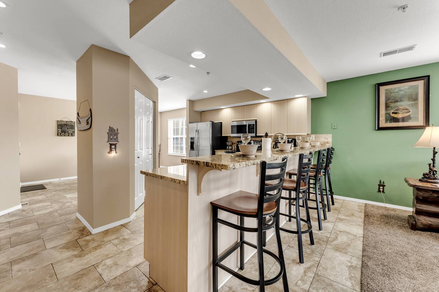 Branson Large Serene Retreat, Pools, Hot Tub!